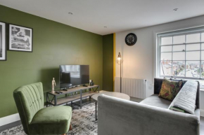 Cosy Chelmsford Apartment - Free Allocated Parking